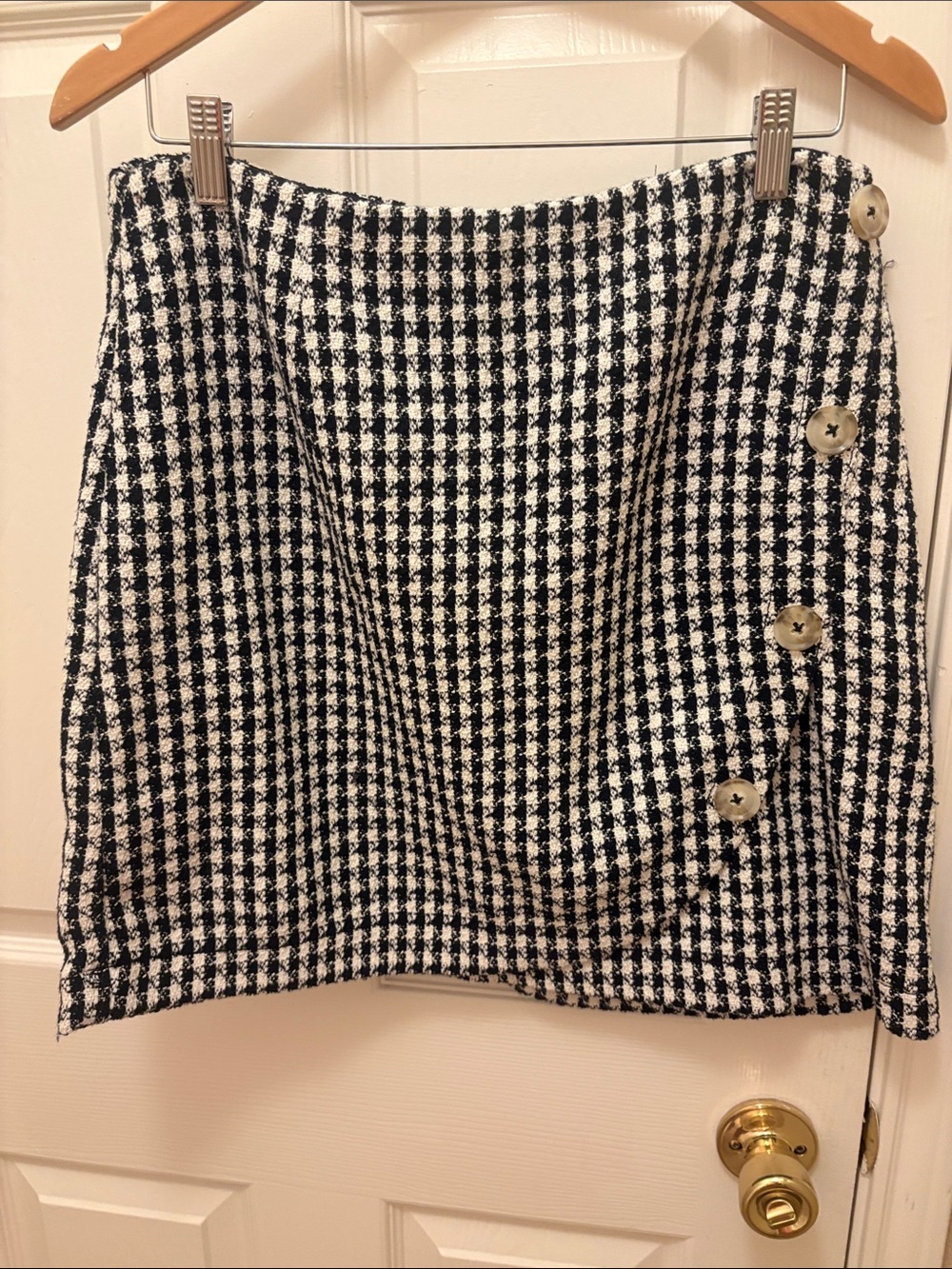 Mauve Black and White Houndstooth Button Mini Skirt 037